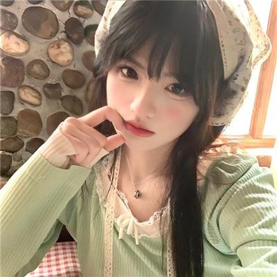 比基尼电台海报