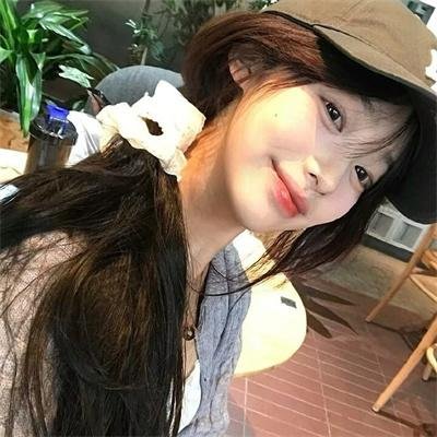 温暖的客栈海报